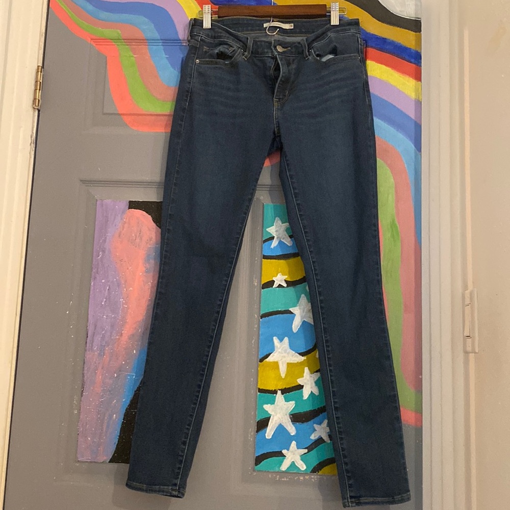 711 Skinny- Dark Wash Levi’s